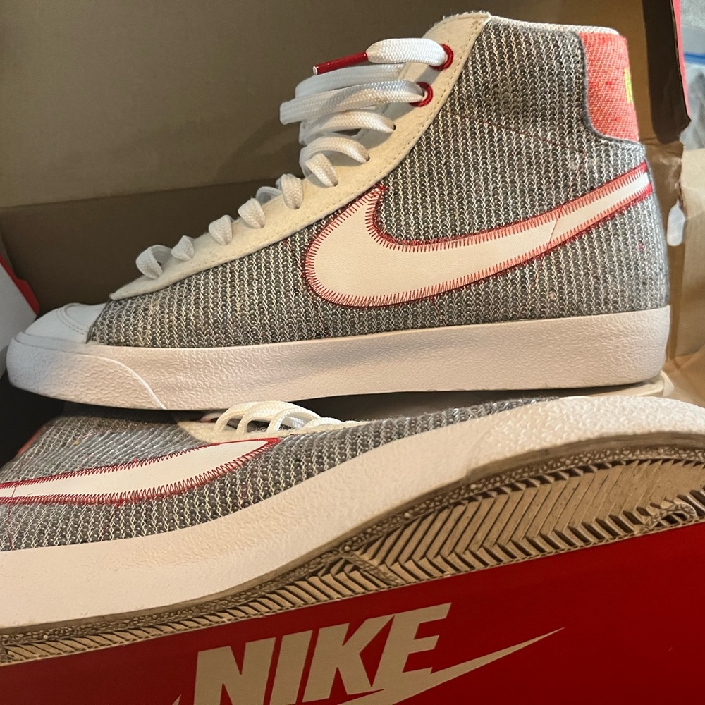 Retro Nike size 9 only worn once